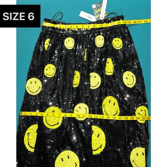 Alice + Olivia Tina Smiley Black Yellow Sequin Embellished Ball Gown Skirt - Picture 13 of 17